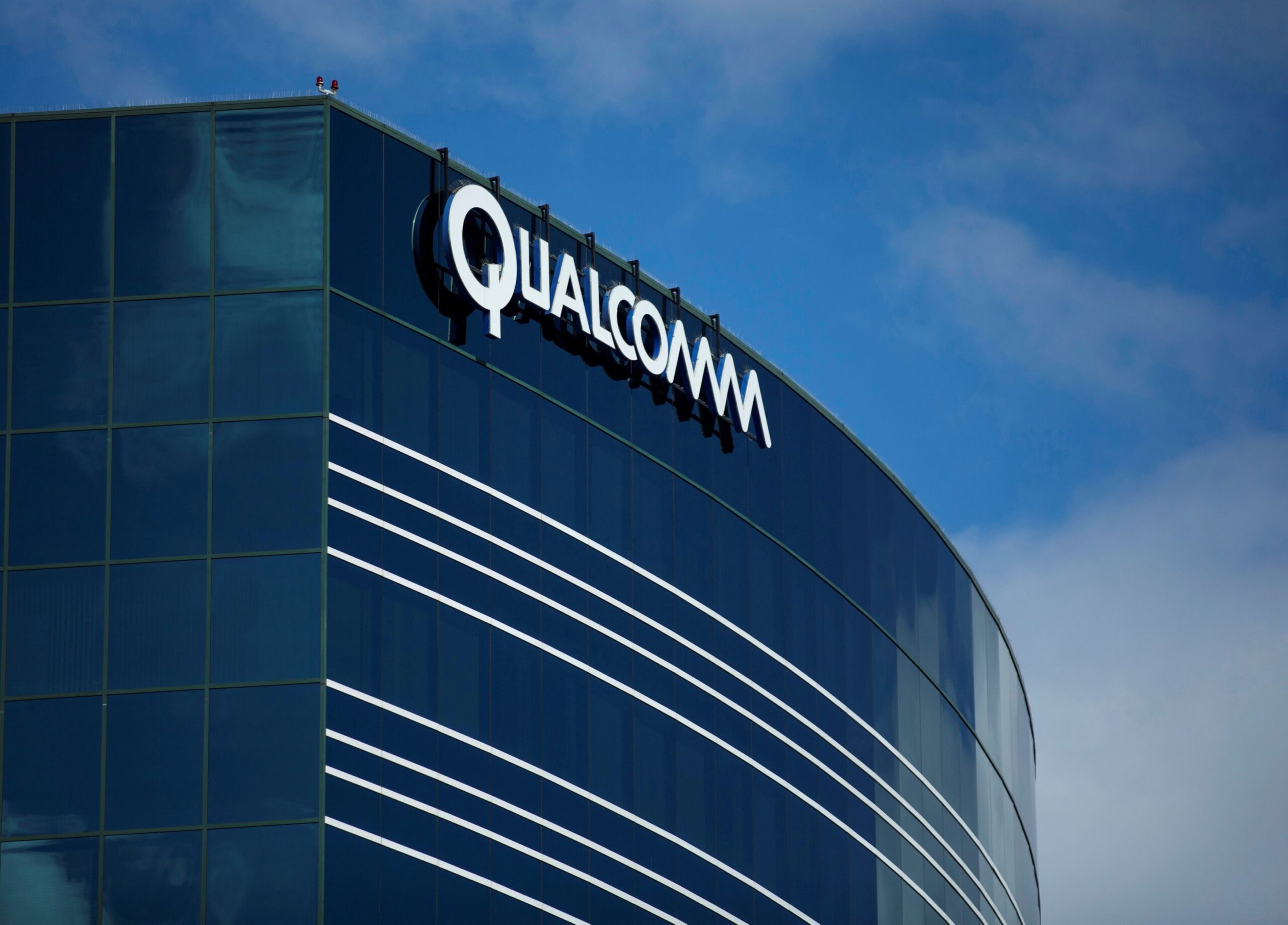 Qualcomm continues to invest in Vietnam, placing high expectations on the next generation of AI talent Qualcomm continues to invest in Vietnam, placing high expectations on the next generation of AI talent